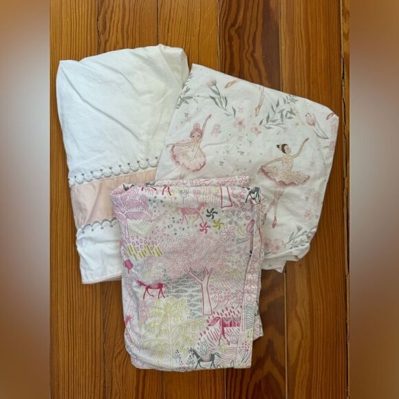 Pottery Barn Kids Pillowcases - Picture 1 of 6